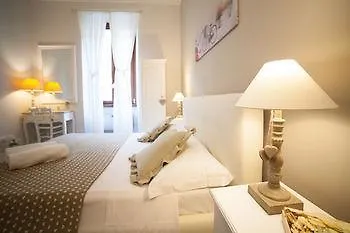 Vatican's Keys Oda ve Kahvaltı